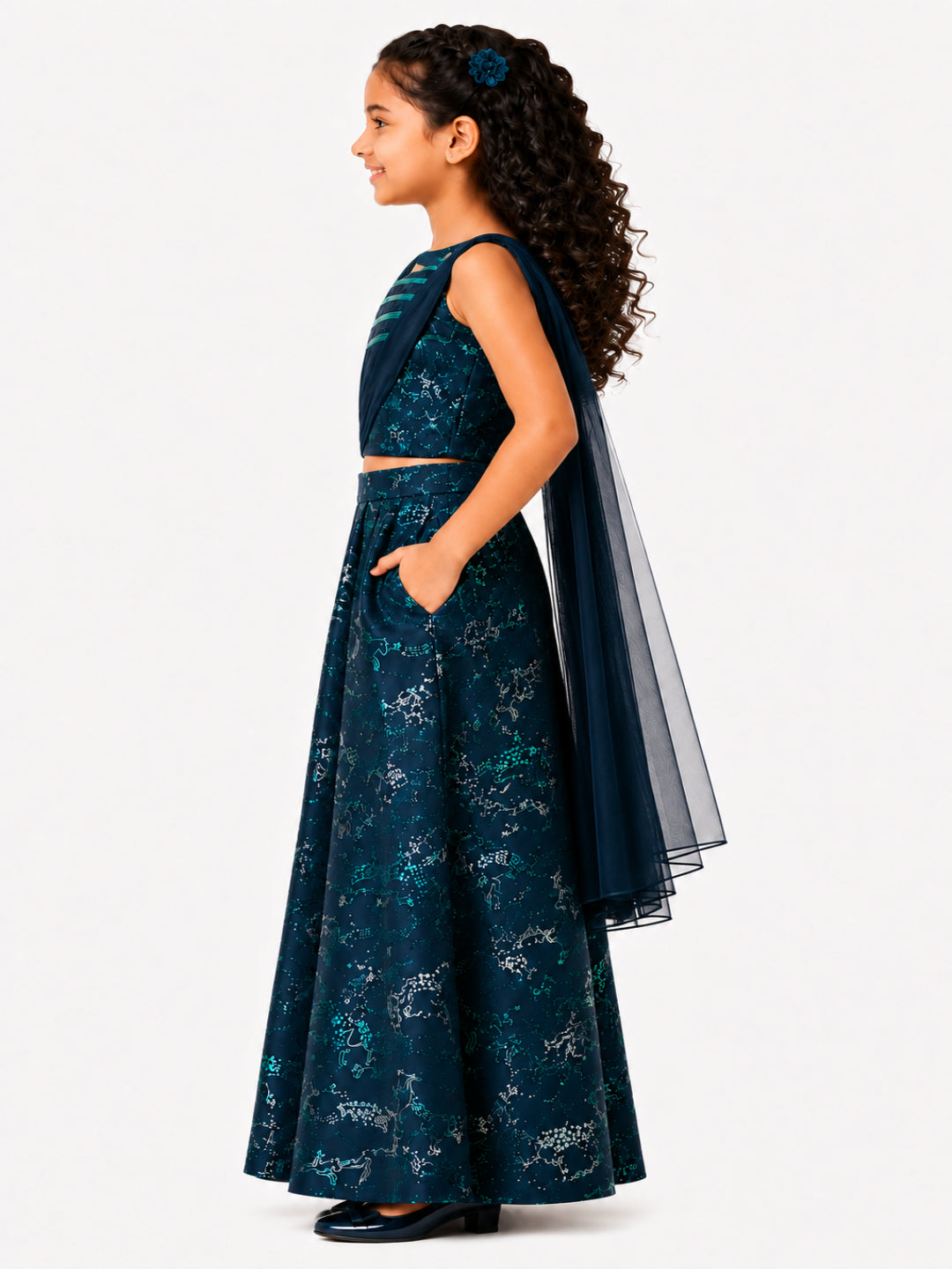 Elaisha Girls Woven Sleeveless All Over Unicorn Print Top With Drapped Dupatta & Unicorn Print Palazzo Set - Navy Blue