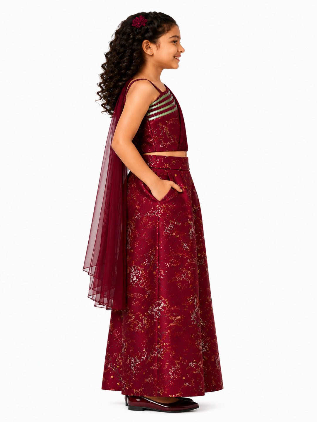 Elaisha Girls Woven Sleeveless All Over Unicorn Print Top With Drapped Dupatta & Unicorn Print Palazzo Set - Maroon